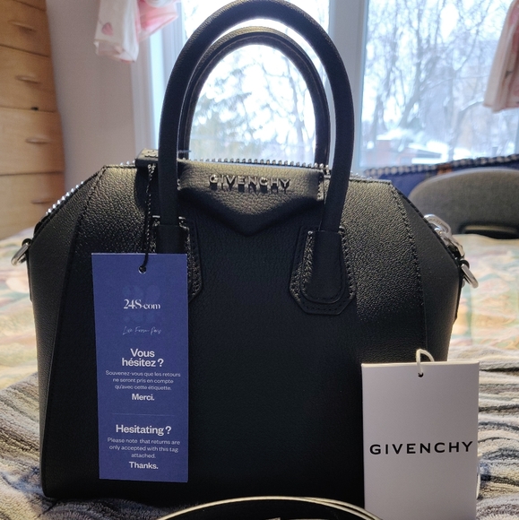 Givenchy mini antigona black goatskin - Picture 1 of 15